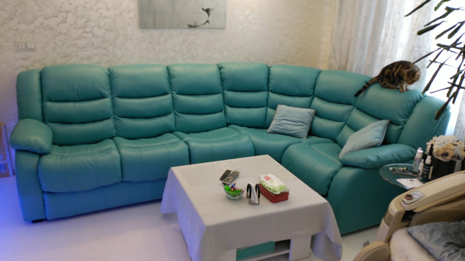 Перетяжка дивана на дому. Жирновск